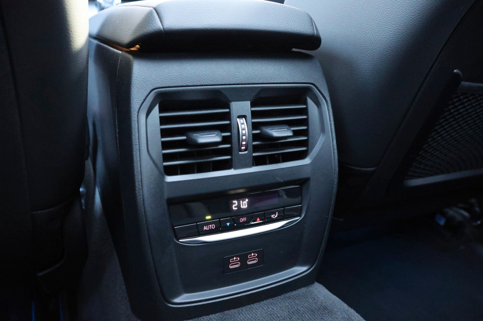 BMW 330e Touring Hybrid M/ACC/Cockpit/KAMERA/SPUR/19 foto 24