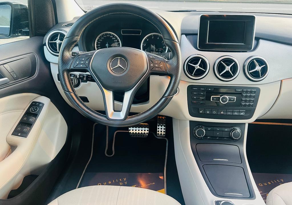 Mercedes-Benz B 250