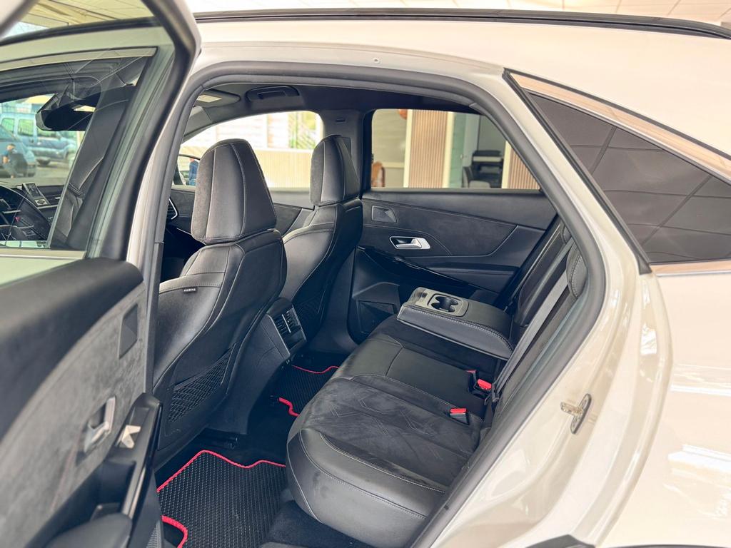 DS Automobiles DS7 (Crossback)