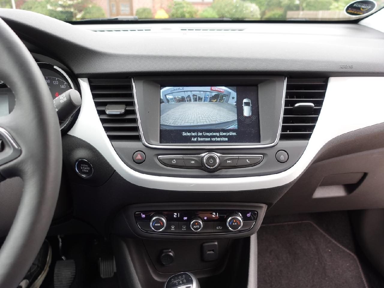 Fahrzeugabbildung Opel Crossland 1,2 Tech&Design