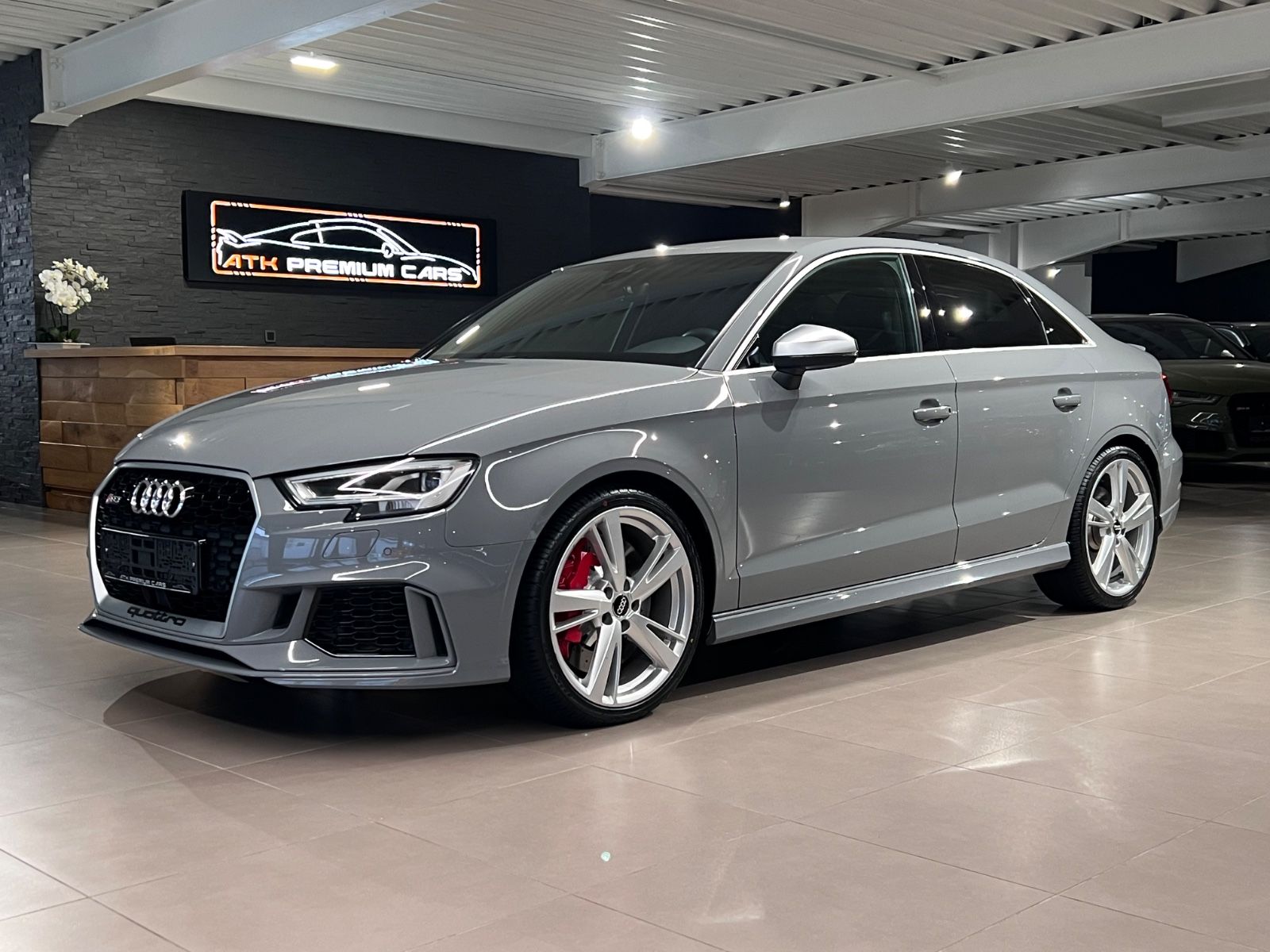 AUDI RS3 2.5TFSI S tronic quattro NARDOGRAU o.OPF B&amp;O