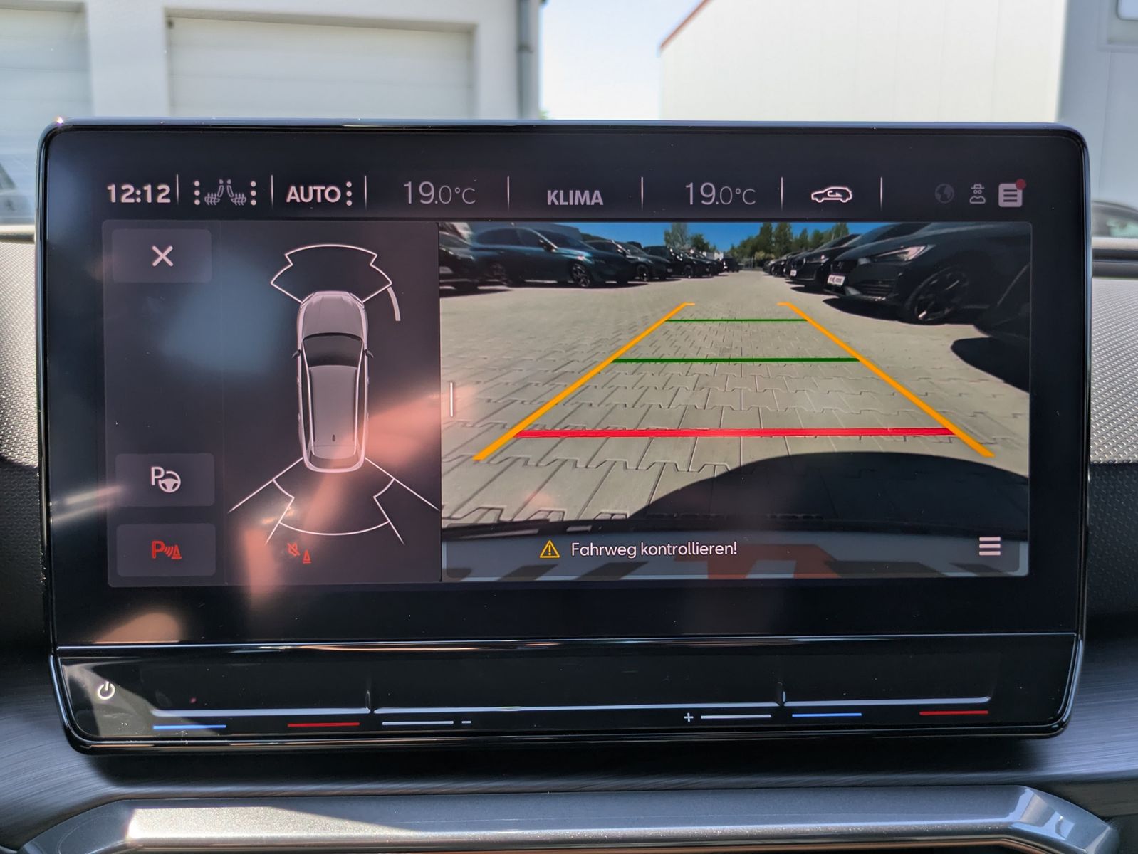 Fahrzeugabbildung CUPRA Leon 1.5 eTSI DSG MATRIX-LED*ACC*APP*KAMERA*18"