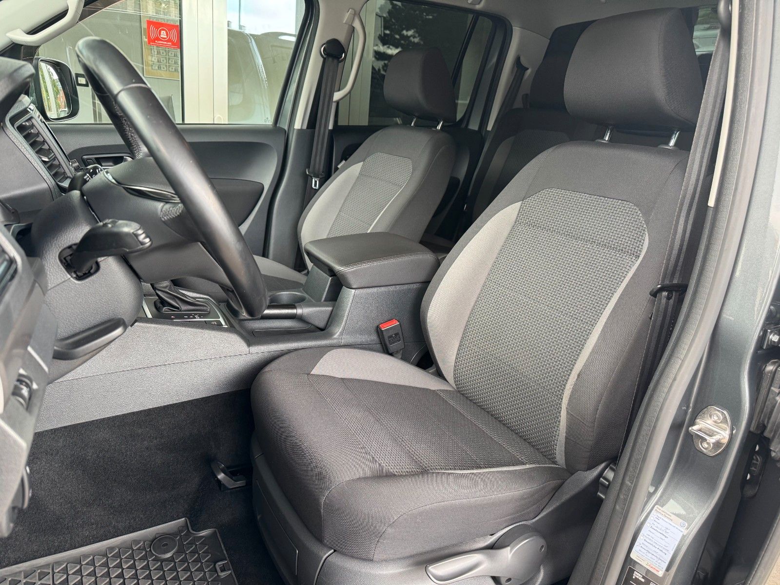 Fahrzeugabbildung Volkswagen Amarok DoubleCab 4Motion DSG/Navi/Kamera/1.Hand