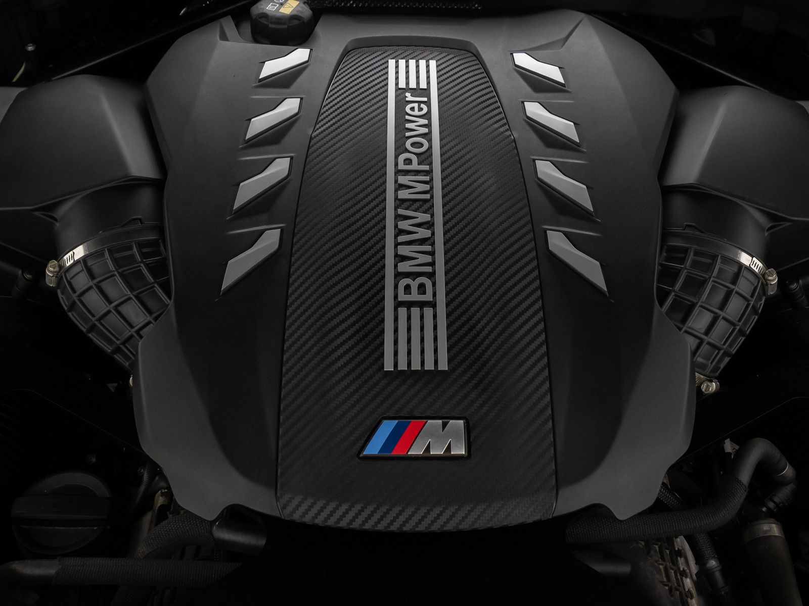 Fahrzeugabbildung BMW X6 M Competition Massage FondEnt Individual Voll