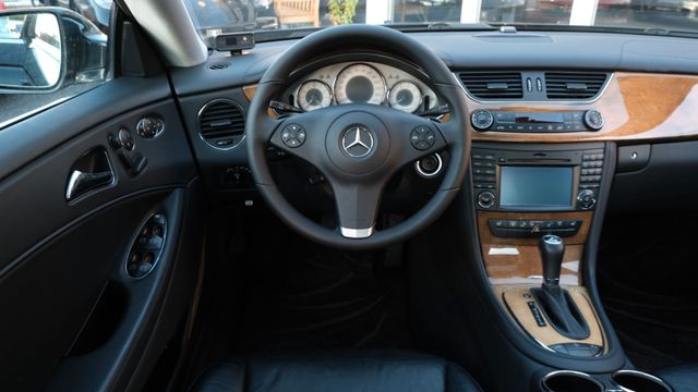 Fahrzeugabbildung Mercedes-Benz CLS 500 AMG/Erstlack/Bestzustand