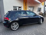 Volkswagen Golf VII Lim. Highline = (fast) Vollausstattung - Gebrauchtwagen in Lübeck