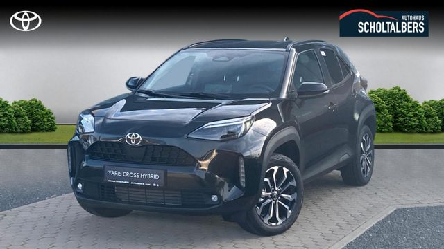 Toyota Yaris Cross 1,5 Hybrid Black & White