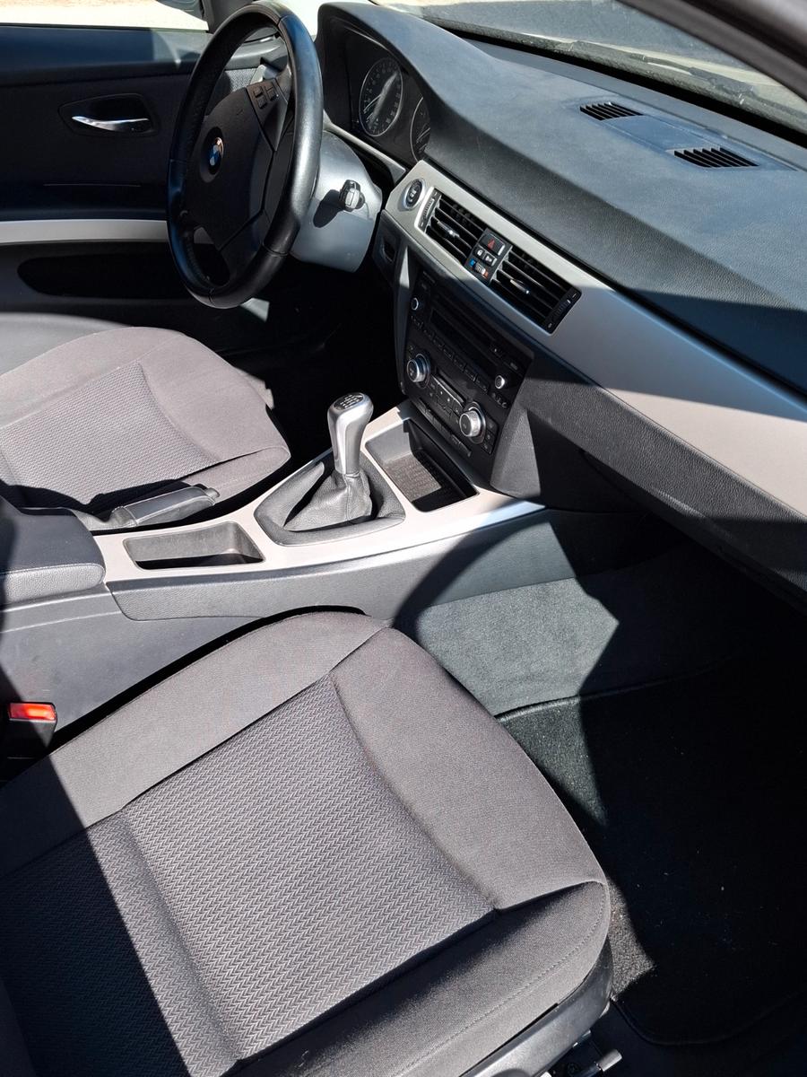 BMW 316 2011 — photo 11