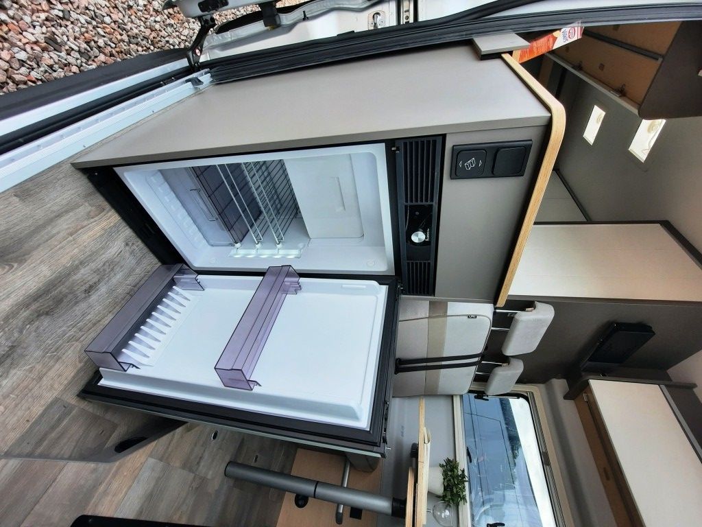 Fahrzeugabbildung LMC Innovan 592 Verfüg./Sparen Sie 10.818,- €