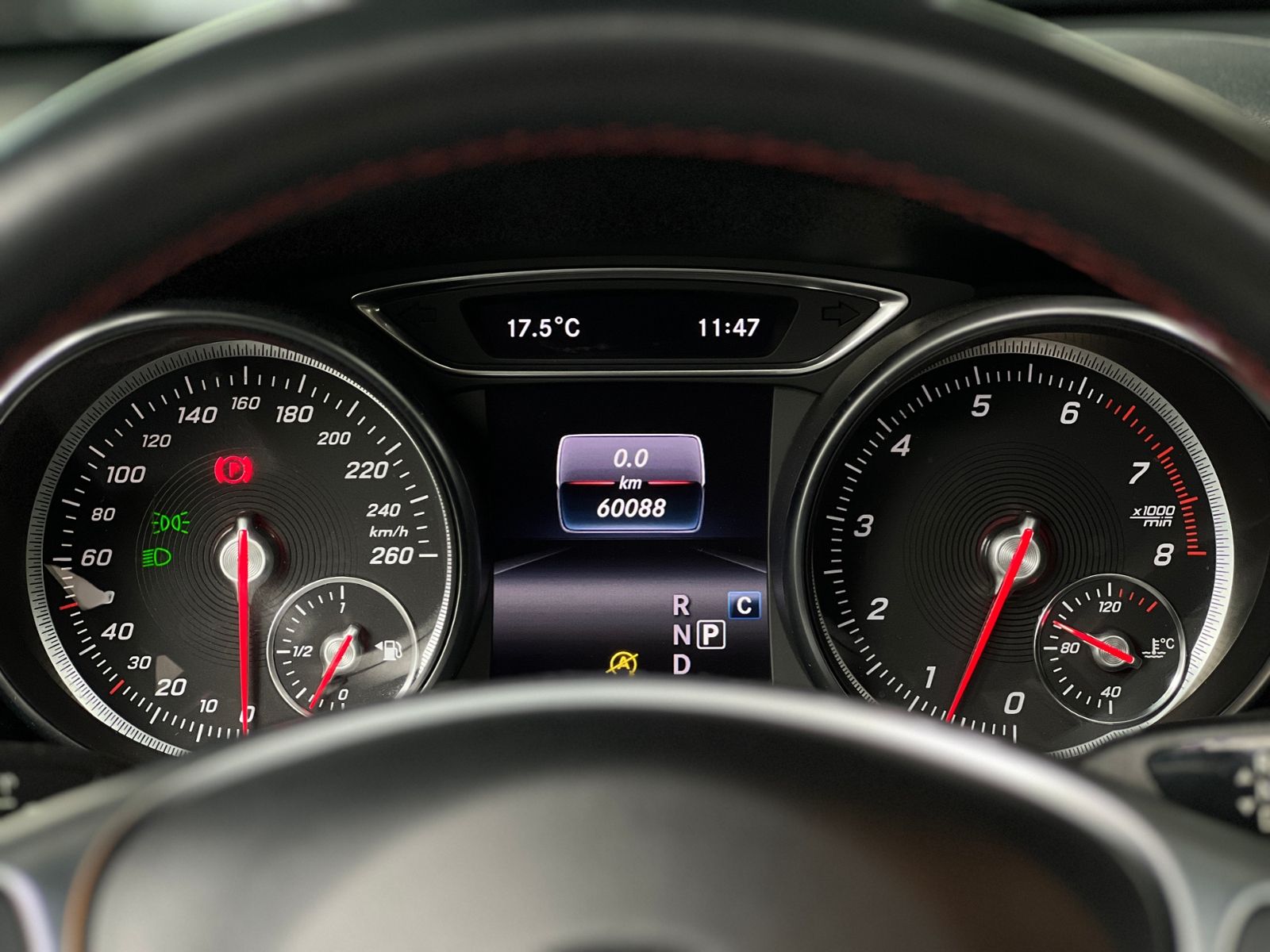Fahrzeugabbildung Mercedes-Benz GLA 250 AMG 4Matic LED PANO KLIMA