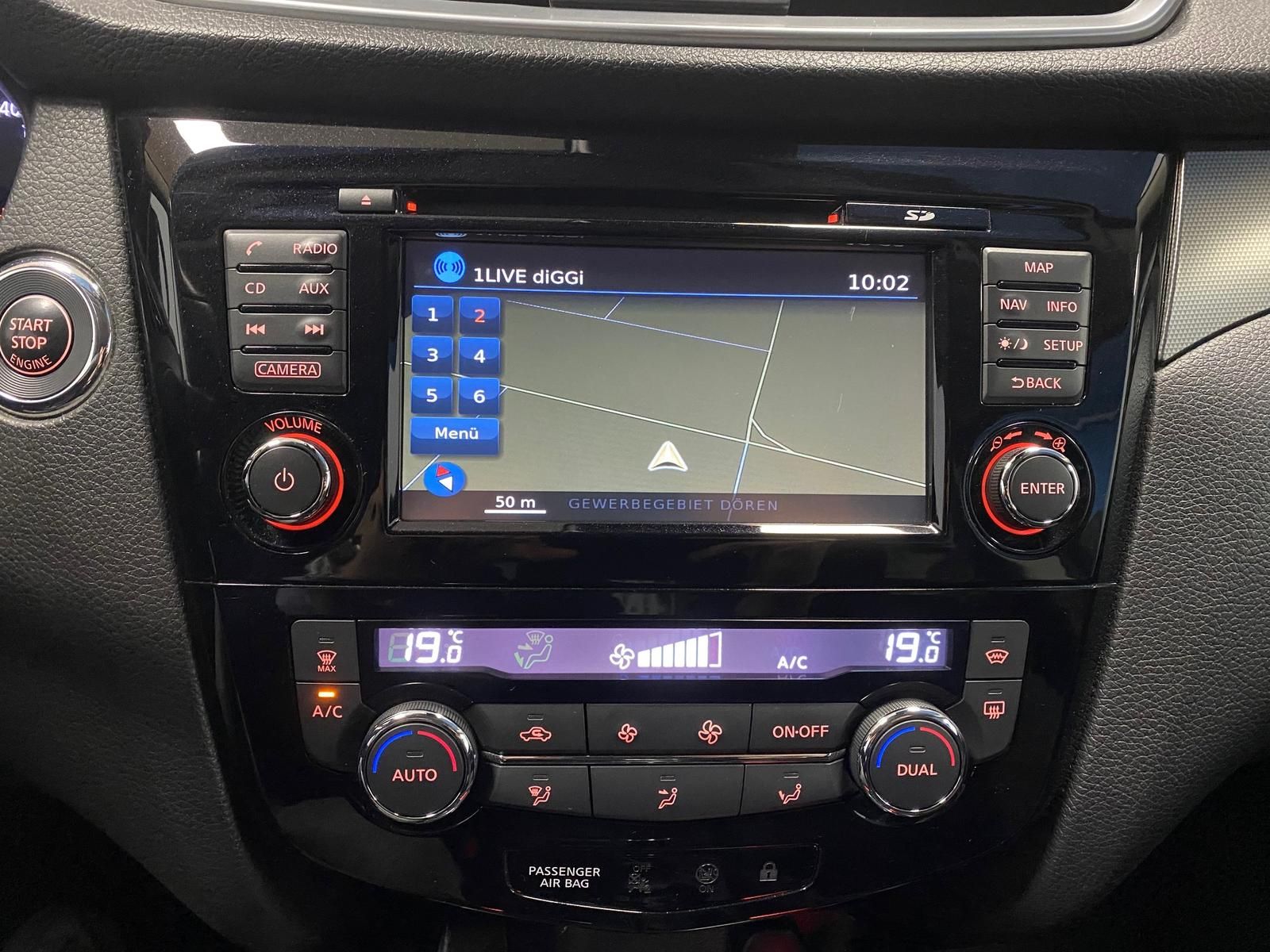 Fahrzeugabbildung Nissan Qashqai 1.2 ACENTA PANORAMA+360°KAMERA+NAVI+18"