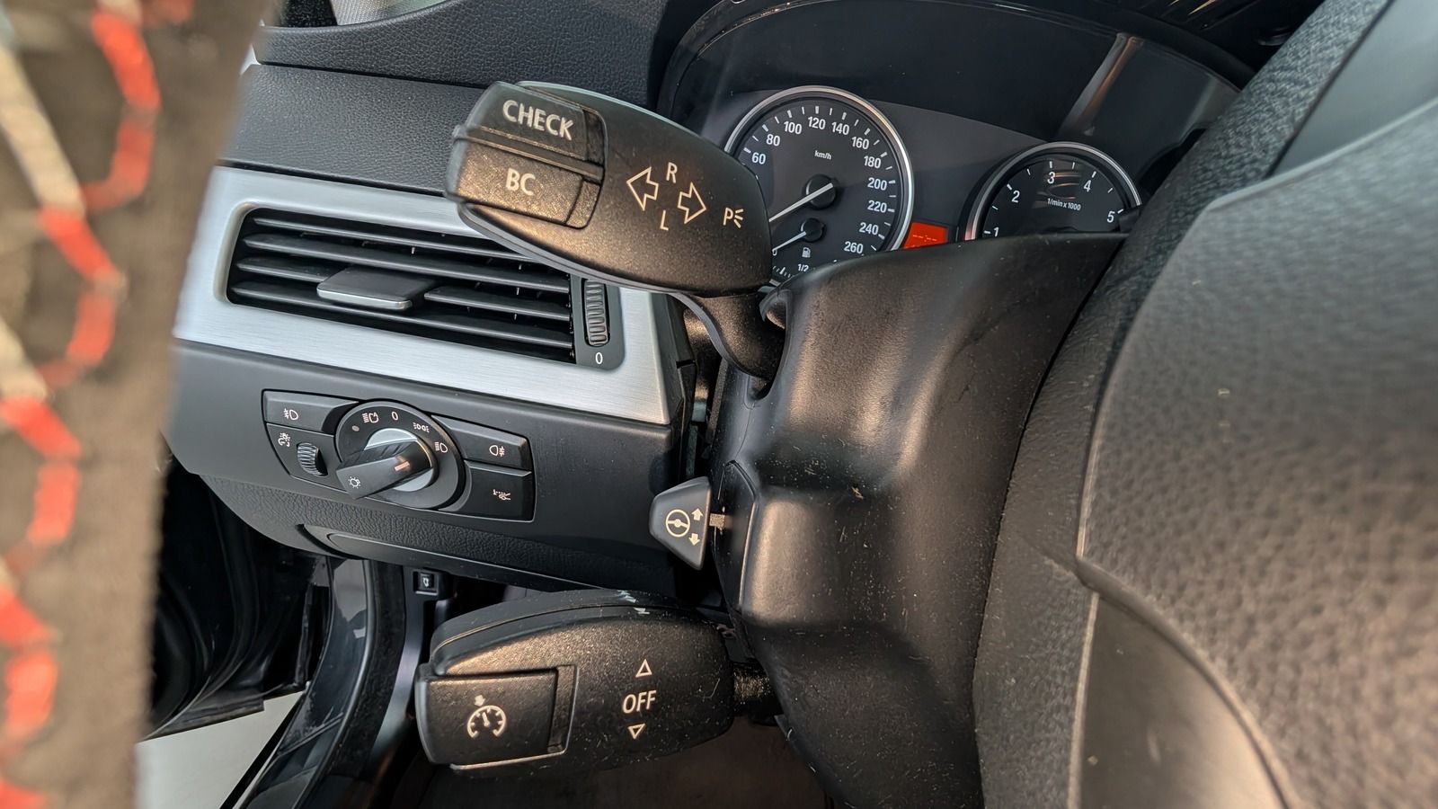 Fahrzeugabbildung BMW 523 i * Xenon * Leder * HUD *