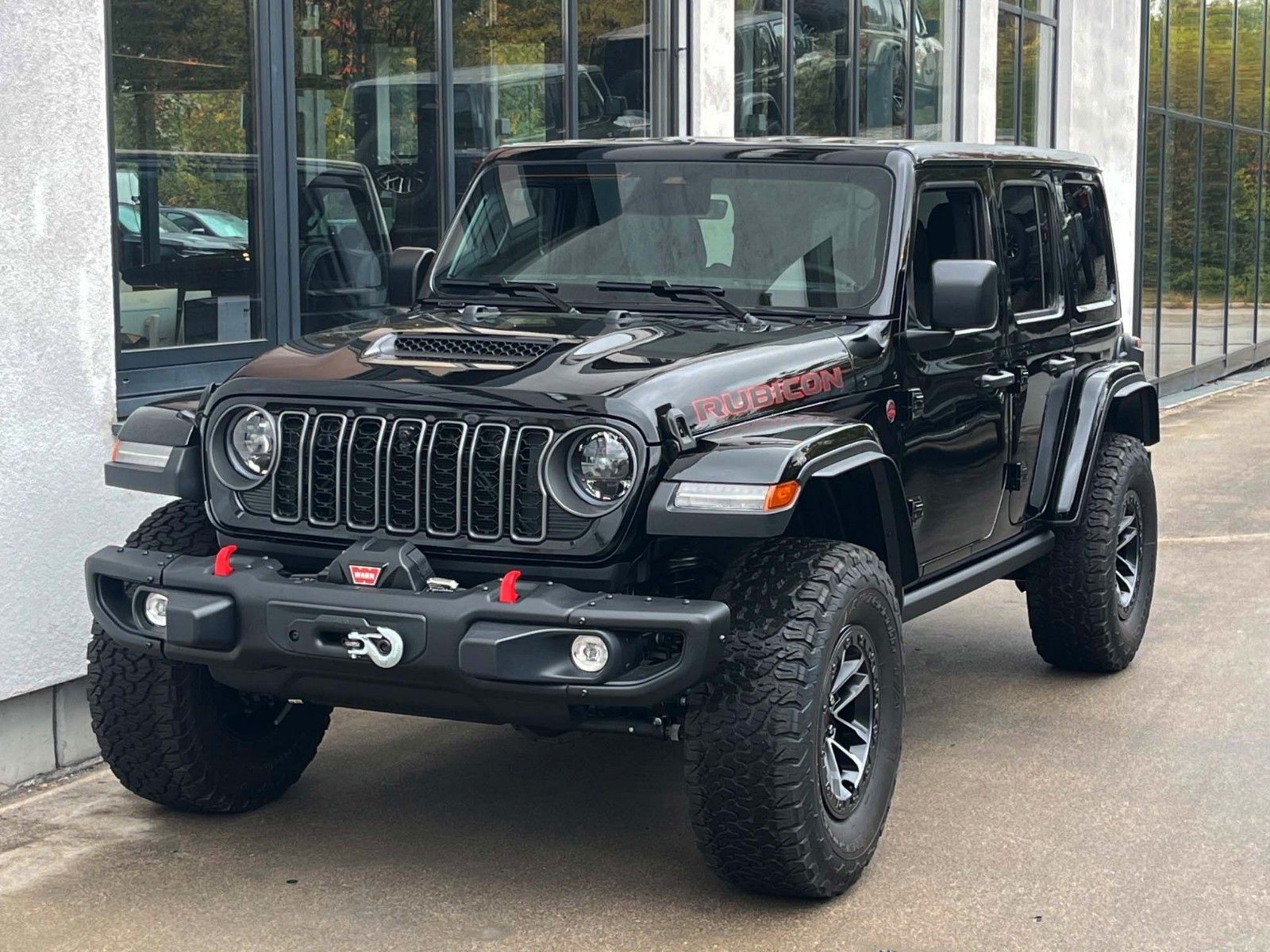 Vehicle photo 5