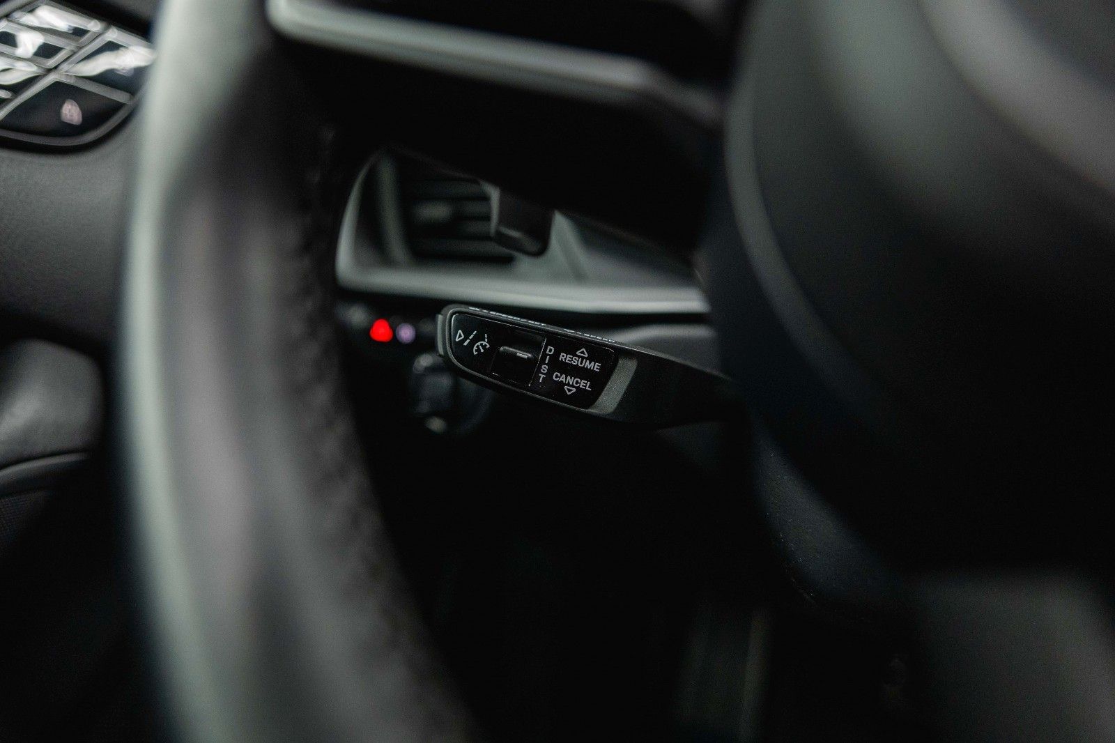 Fahrzeugabbildung Porsche 992 911 Carrera 4 S TECHART AKRAPOVIC 111 Punkte