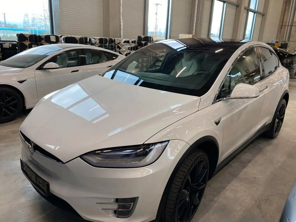 Image of Tesla Model X