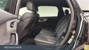 Audi Q7 - 8