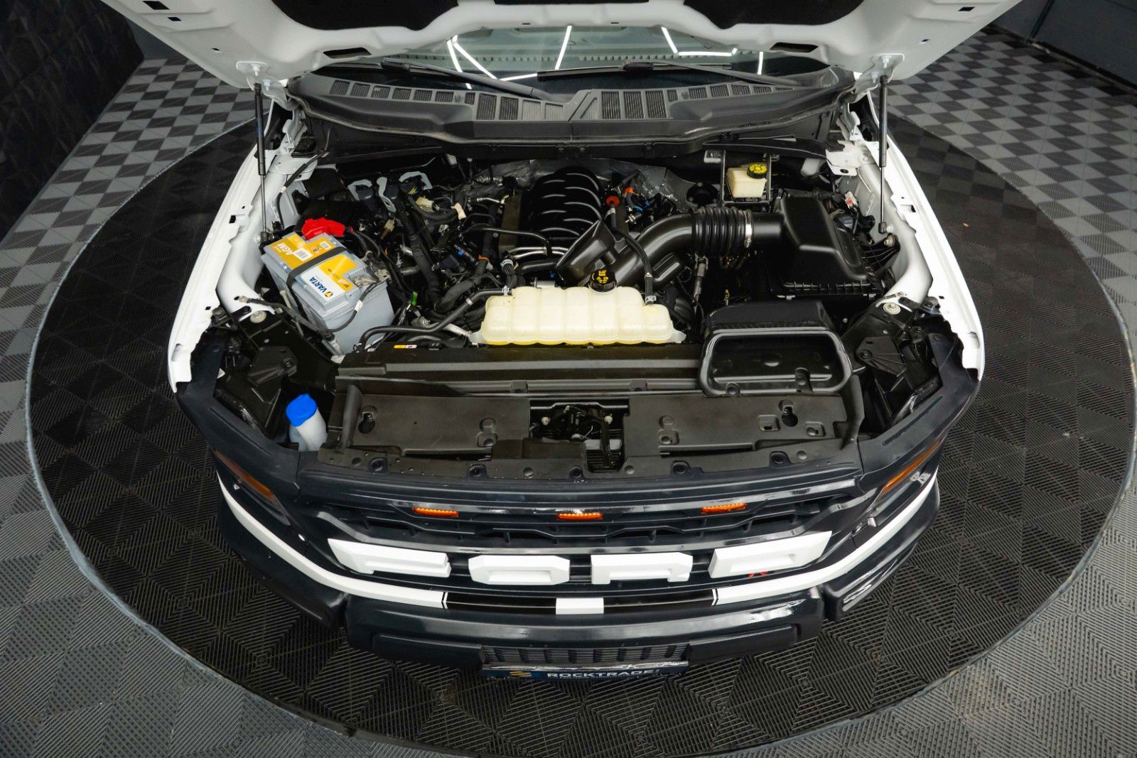 Fahrzeugabbildung Ford F150 5.0L V8 4x4 Offroad SuperCrew RAPTOR 19%