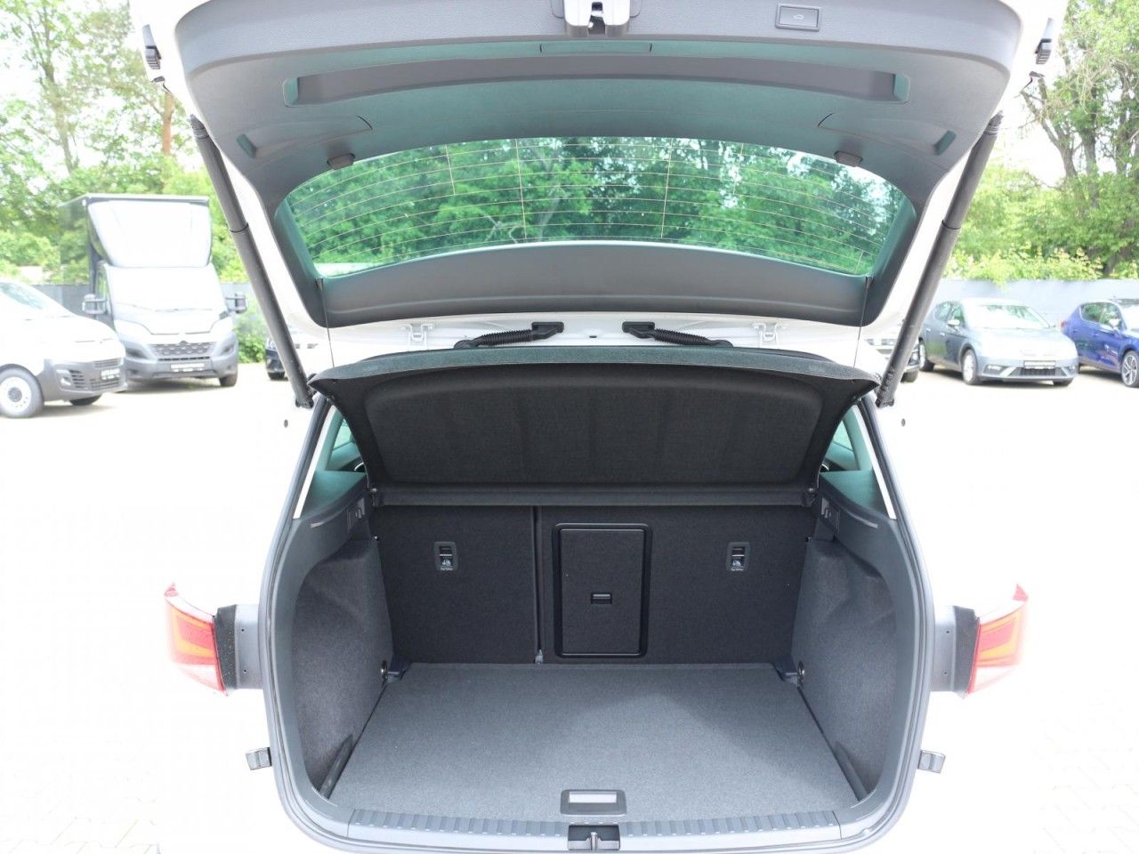 Fahrzeugabbildung SEAT Ateca Xperience 1.5 TSI 150 PS 6-Gang