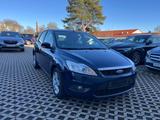 Ford Focus Lim. Style + PDC/KLIMA/BI-XENON/SHZ - Ford Focus aus 2010: ST