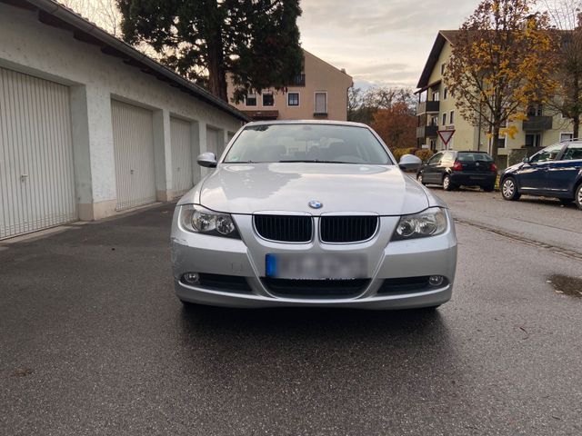 BMW 318i, 2.0L Benzin, 2007 im Deggendorf