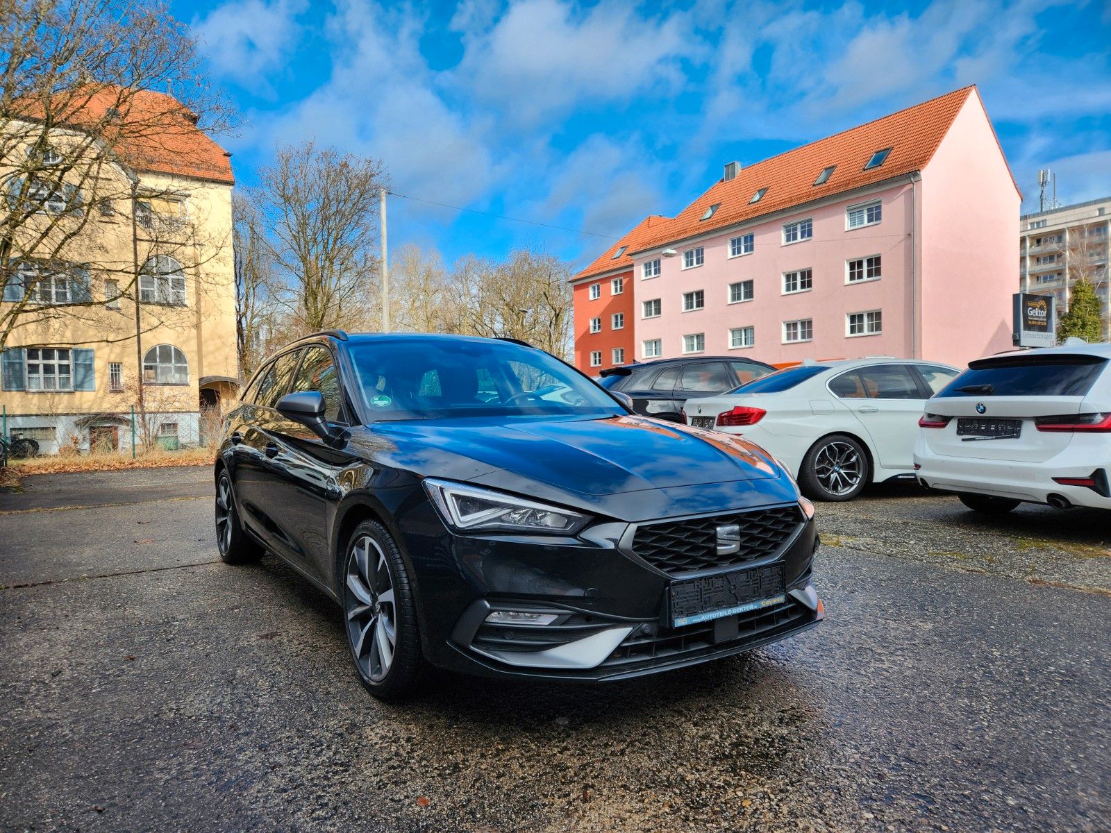 SEAT Leon Sportstourer FR 2.0 TDI*Aut.*Acc*Led*Kamera