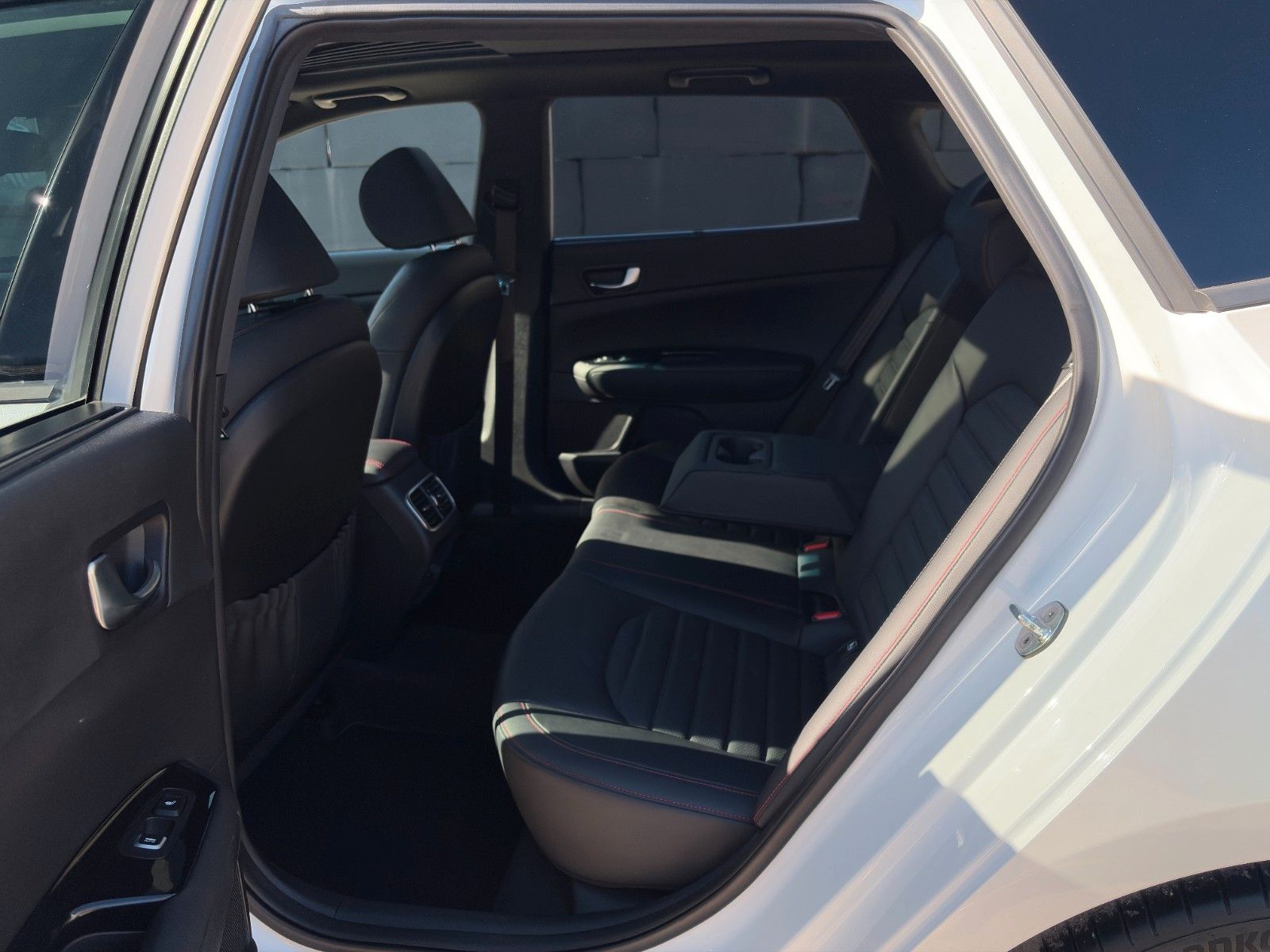 Fahrzeugabbildung Kia Optima SW 1,6 T-GDI DCT GT Pano H&K ACC SHZ LHZ