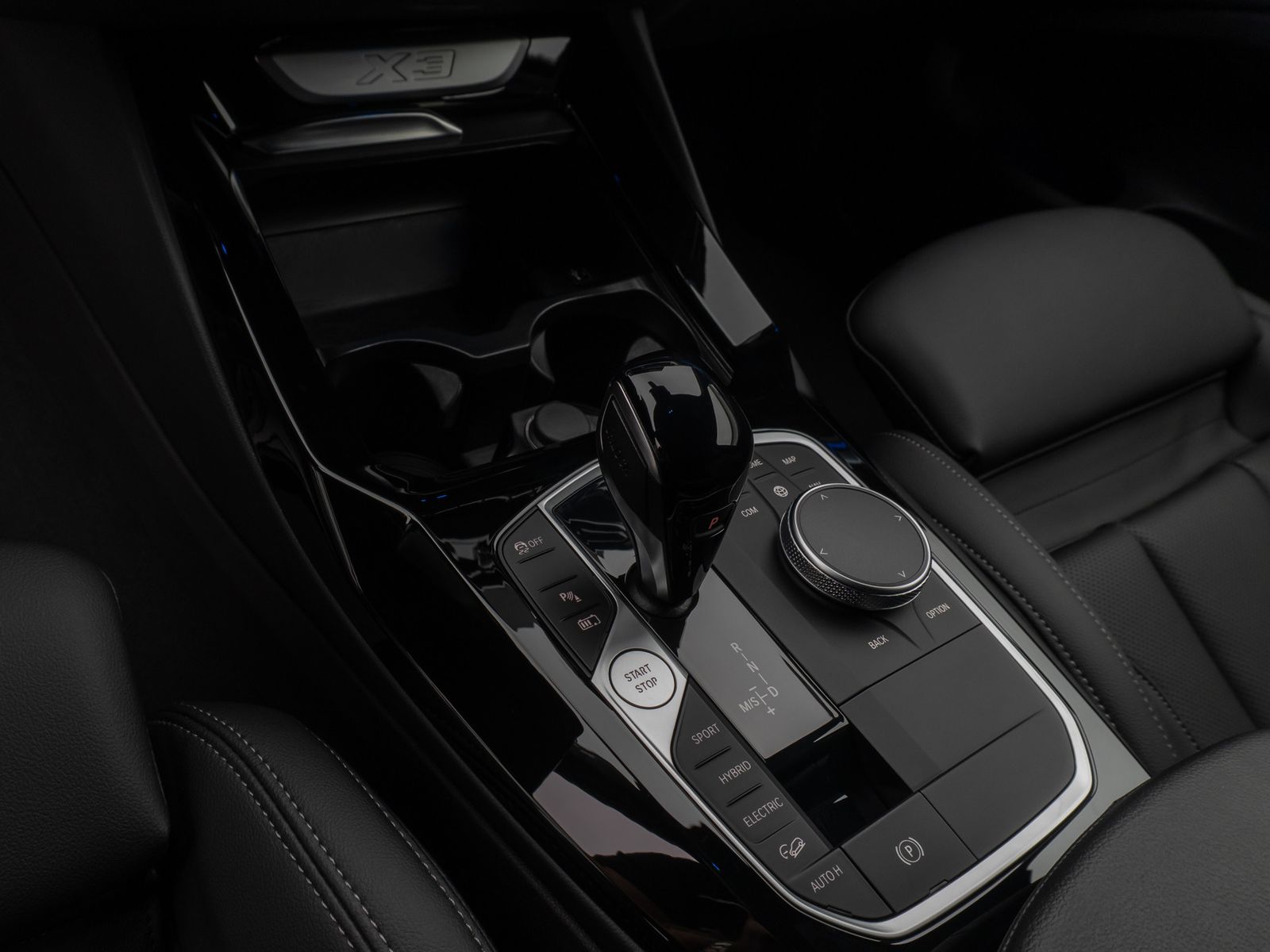 Fahrzeugabbildung BMW X3 xD30e M Sport Kamera Laser HUD DAB HiFi AHK