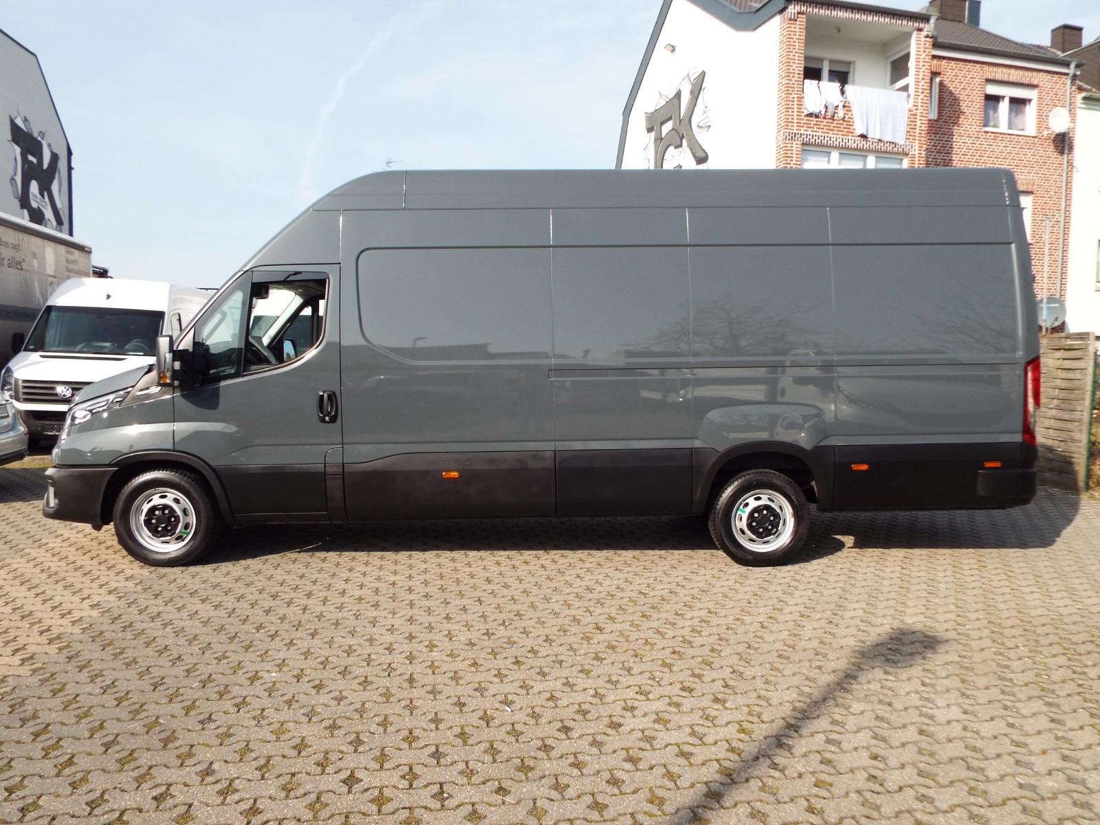Iveco 35S21 HA8V MAXI 4,70m x2,10m "erst 3.500 km" AHK