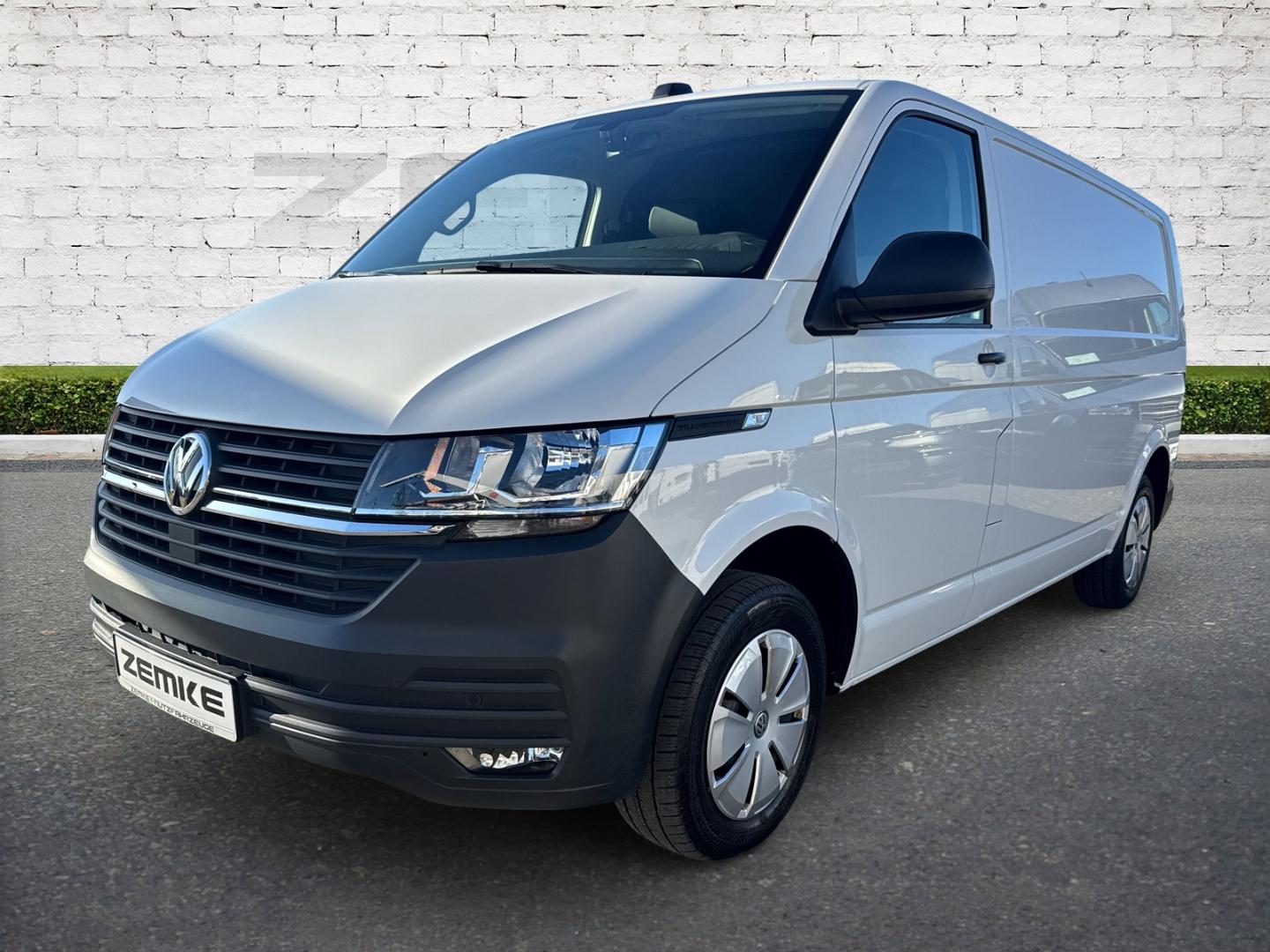 Volkswagen T6.1 Kasten 2.0 TDI DSG lang StandHZG AHK DAB SH