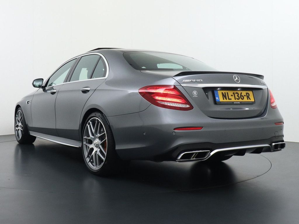 Mercedes-Benz E 63 AMG S 4MATIC+ Händlerwartung panorama dach