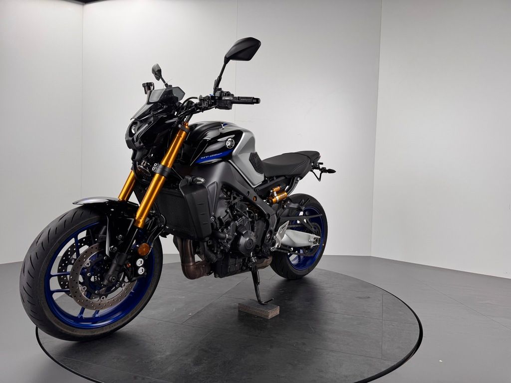 Fahrzeugabbildung Yamaha MT-09 SP *TOP-ZUSTAND *AKRAPOVIC