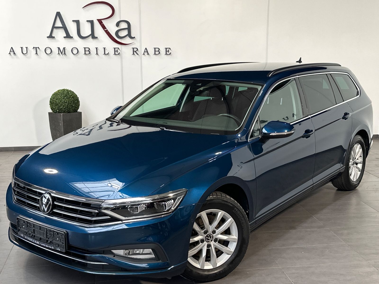 Fahrzeugabbildung Volkswagen Passat Variant 2.0 TDI Business NAV+IQ-LIGHT