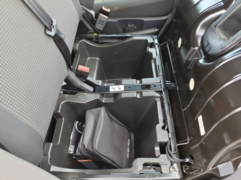 Fahrzeugabbildung Volkswagen Transporter T6.1 Kurz EcoProfi Klima Radio RFK