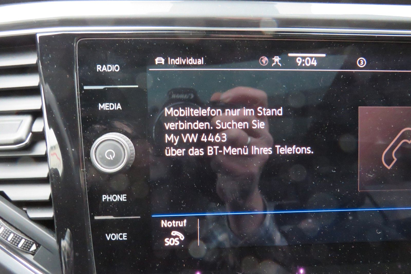 Fahrzeugabbildung Volkswagen T-Roc Sport R-LINE PANO 18`LED NAVI APP 1.HD