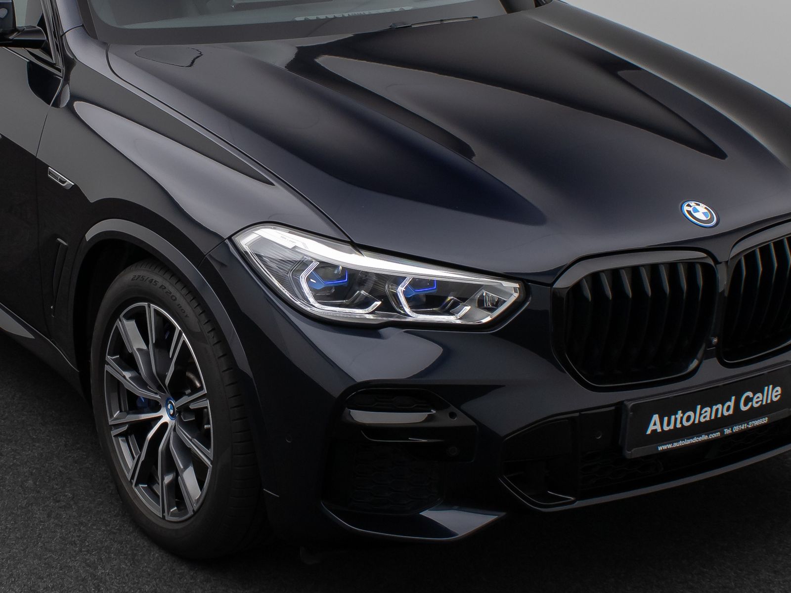 Fahrzeugabbildung BMW X5 xD45e M Sport Laser 360°HUD DAB HiFi SoftClos
