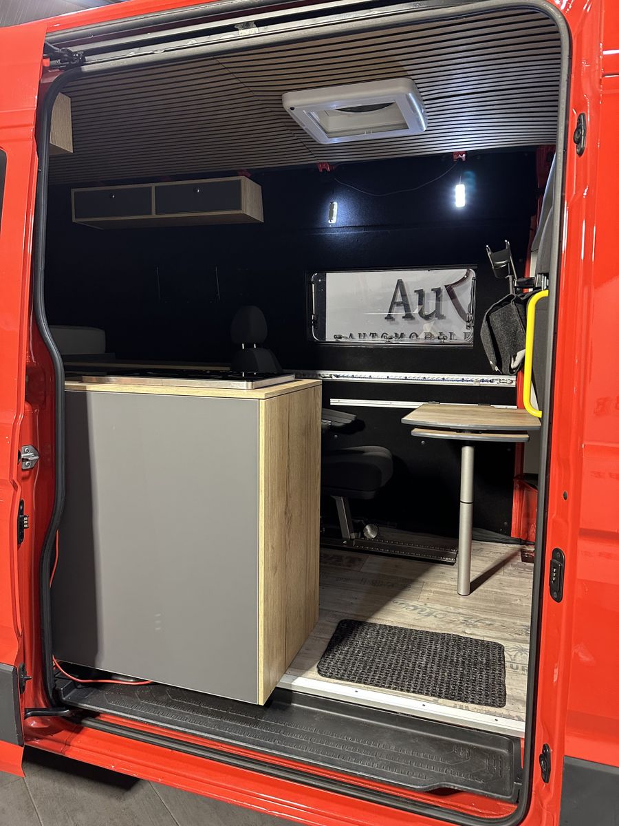 Fahrzeugabbildung Volkswagen Crafter 2.0 TDI Lang Hochdach CAMPER+KAM+AHK+2Hd