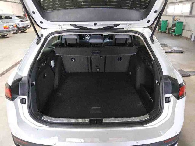 Volkswagen Passat Variant - Bild 8