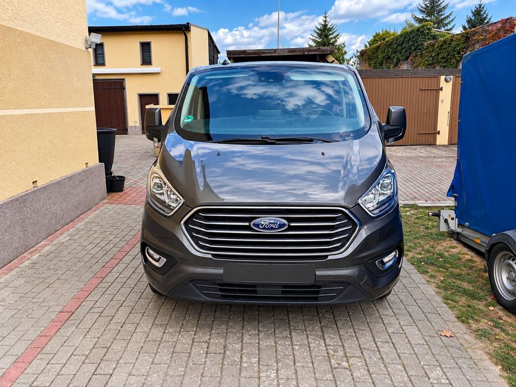 Image of Ford Tourneo Custom