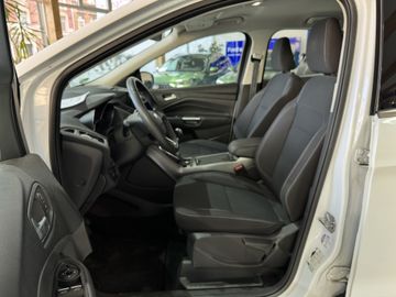 Ford Kuga Cool & Connect