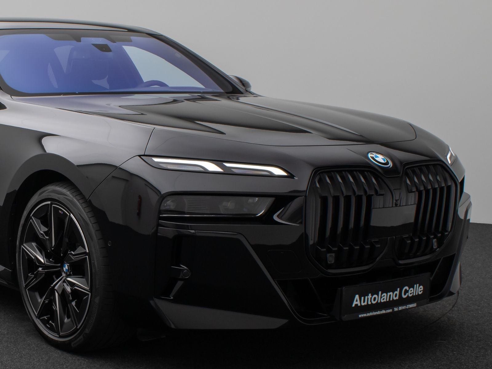 Fahrzeugabbildung BMW i7 xD60 M-Sport HUD Pano 360°Massage ACC Soft 21