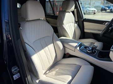 BMW X5 xDrive40d  M Sportpaket Head-Up HK HiFi DAB