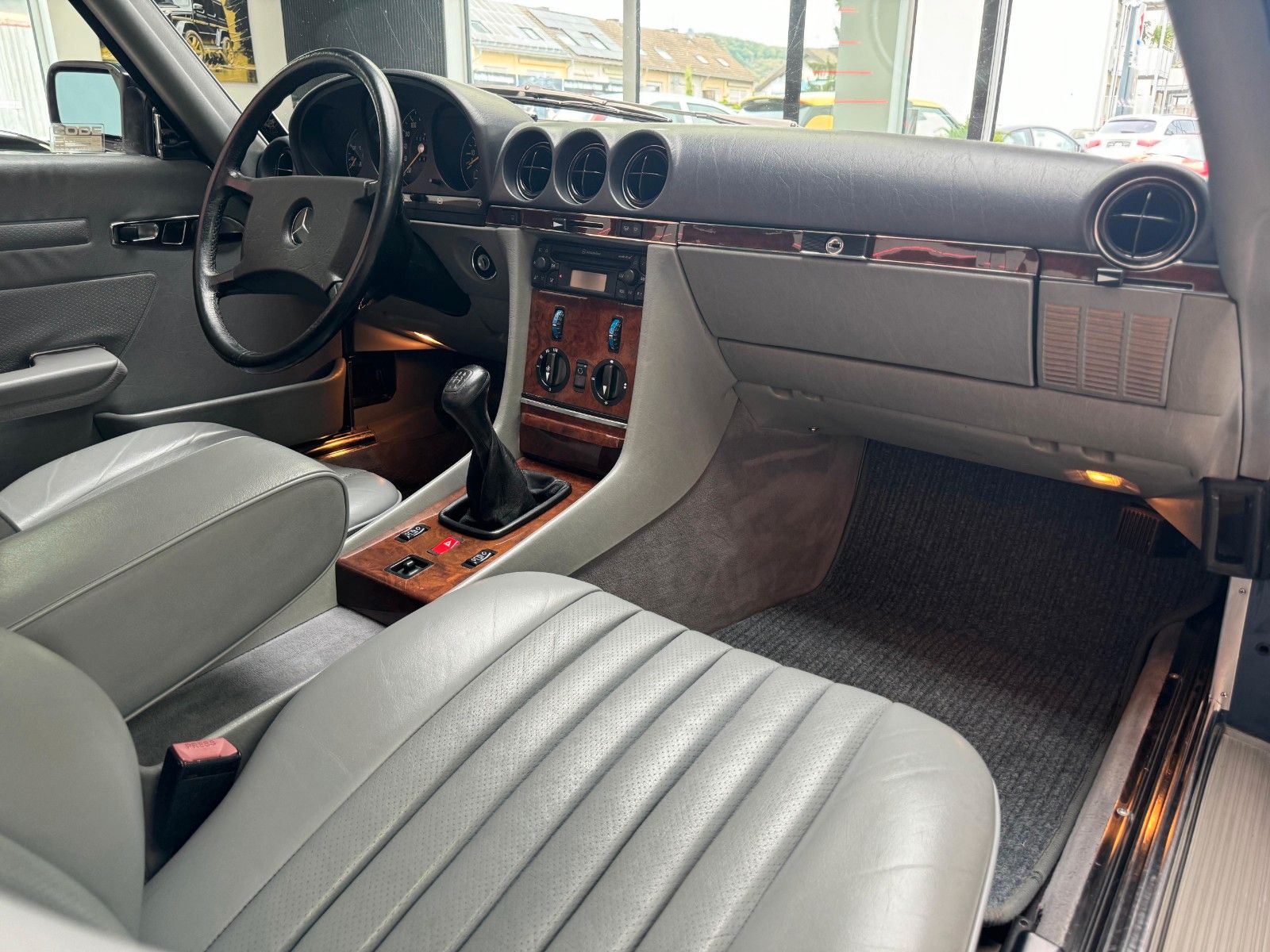 Fahrzeugabbildung Mercedes-Benz SL 300 R107 Cabriolet*H-Kennzeichen*Hardtop*