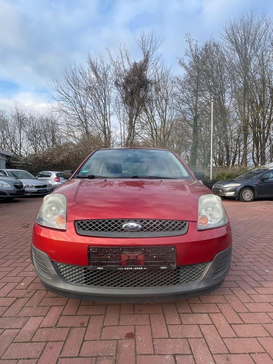 Ford Fiesta 1,3 44 kW Ambiente.Klima.TÜV 10.2026. DVD