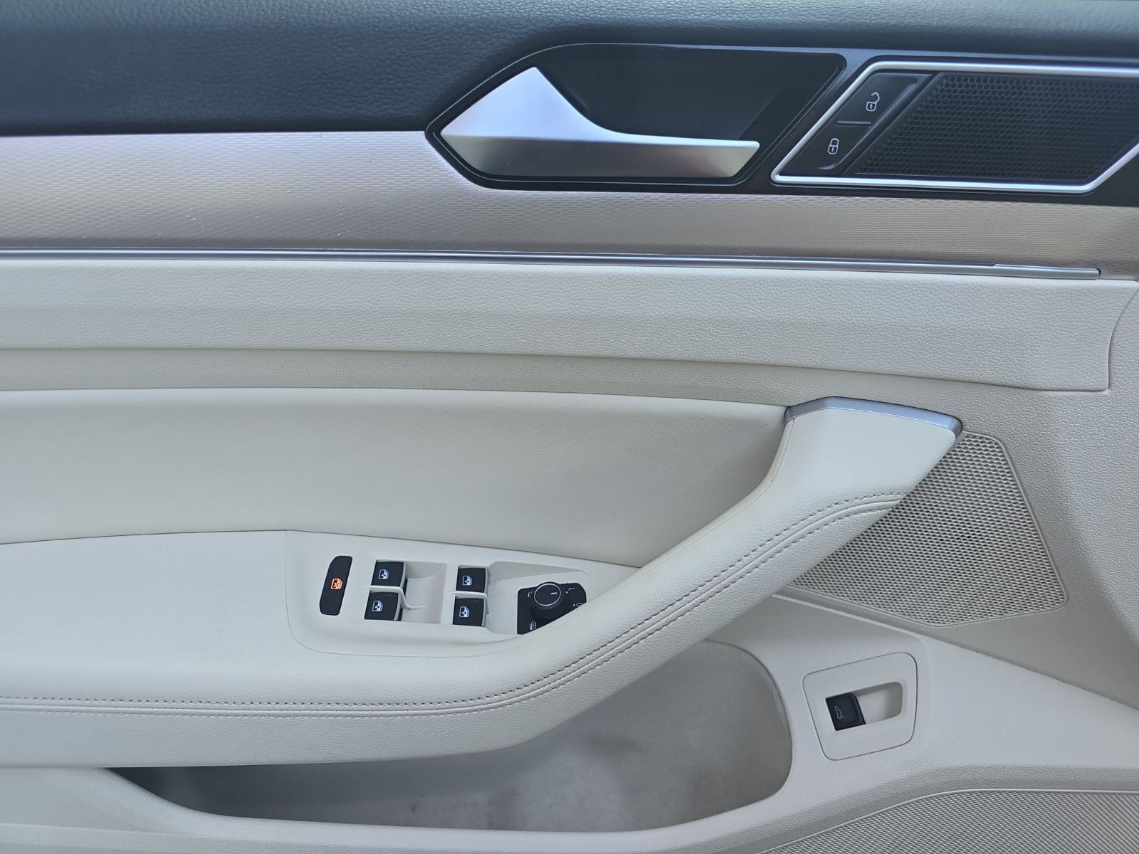 Fahrzeugabbildung Volkswagen Passat Variant Alltrack BMT/Start-Stopp 4Motion