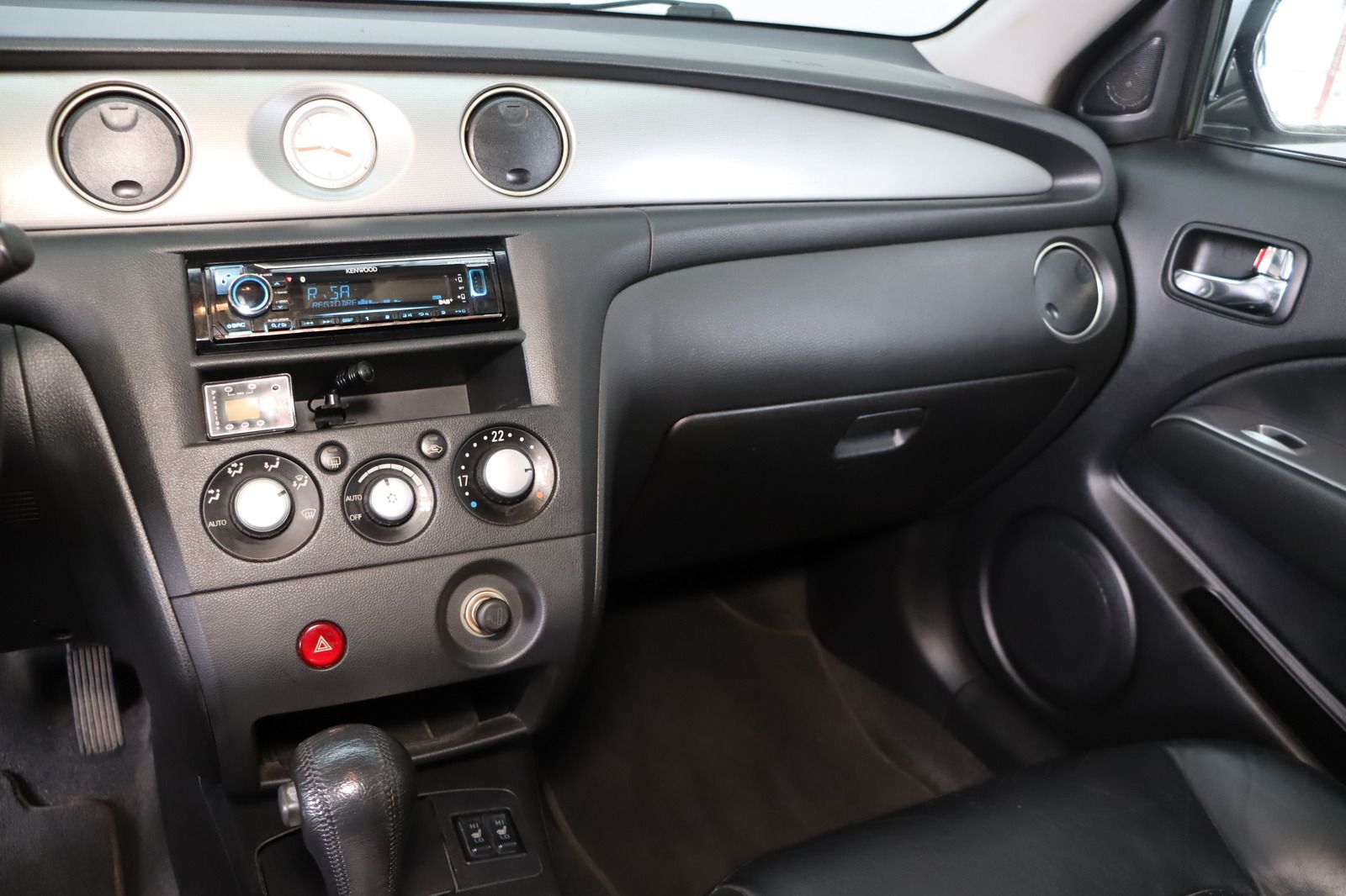 Fahrzeugabbildung Mitsubishi Outlander 2.4 Intense