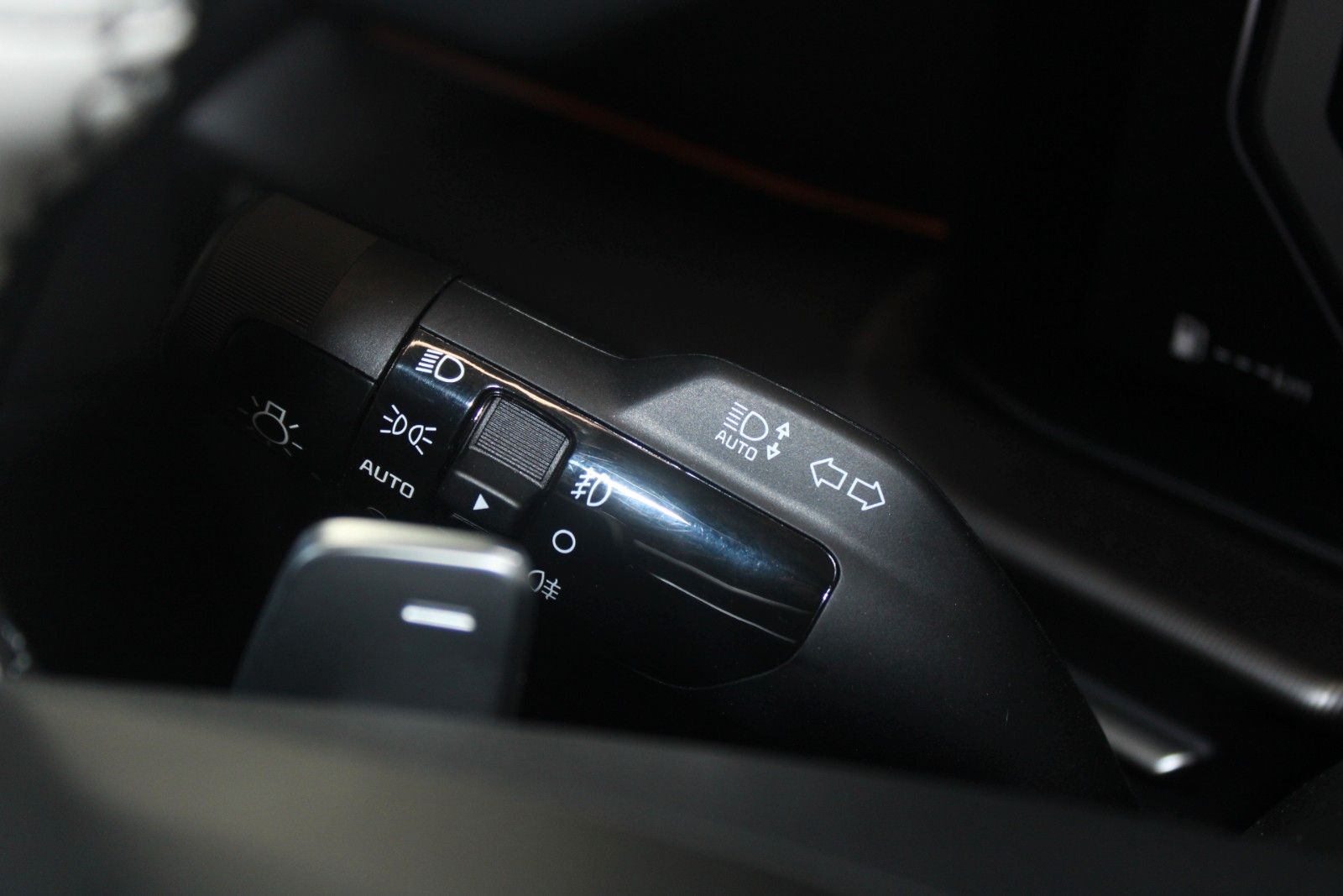 Fahrzeugabbildung Kia Sportage 1.6 T-GDI GT-Line Automatik SOUND-PAKET