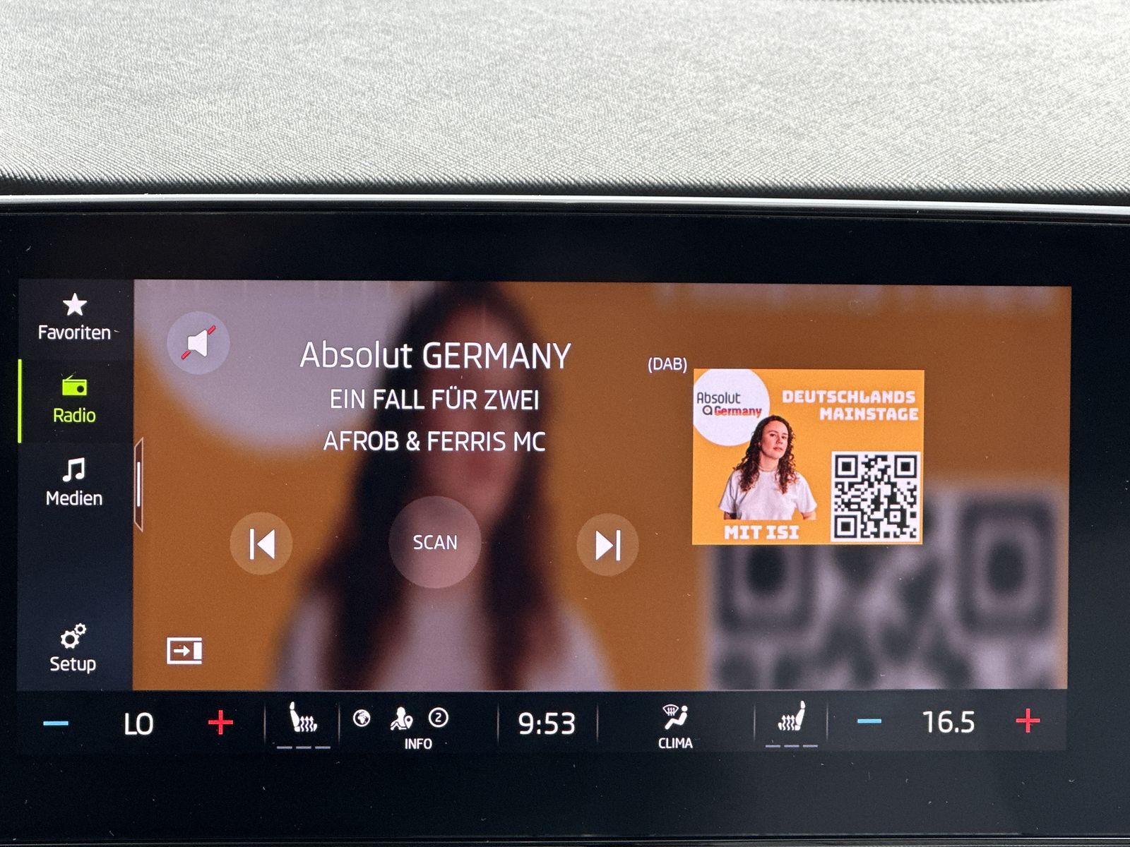 Fahrzeugabbildung SKODA Octavia Combi First Edition NAV+LED+PANO+LHZG+VC