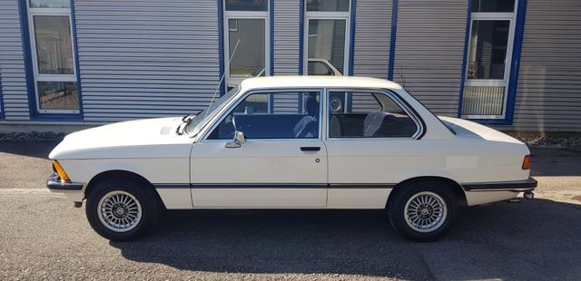 BMW 318A #Survivor seit 46 Jahren#