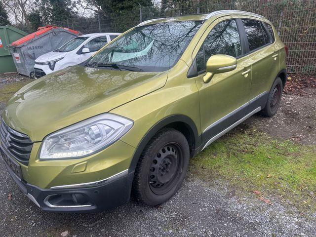 Suzuki SX4 S-Cross Comfort 4x4,Navi,Pano,Leder,8 Fach