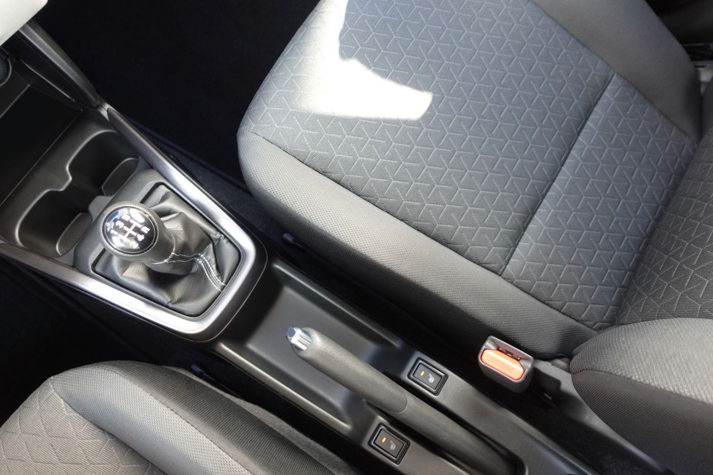 Fahrzeugabbildung Suzuki Swift Comfort+ 1.2 MildHybrid ,Navi,Kamera,Sitzh